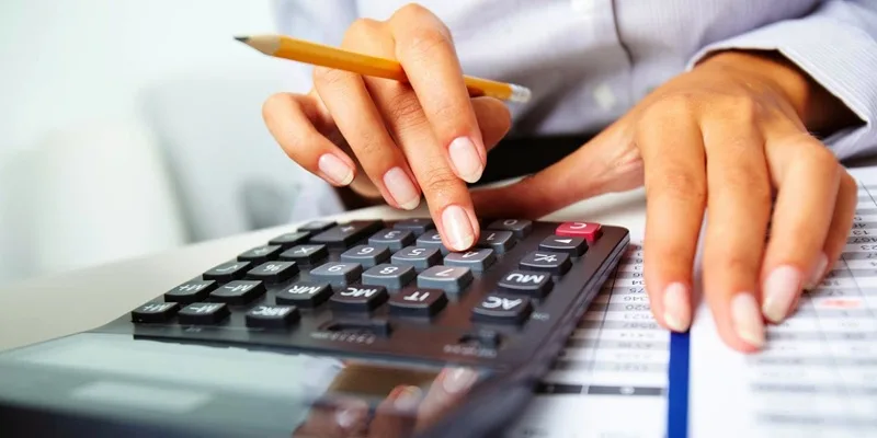 Biểu thuế lũy tiến từng phần gồm 7 bậc được áp dụng để tính chính xác số tiền thuế TNCN phải nộp hằng tháng.