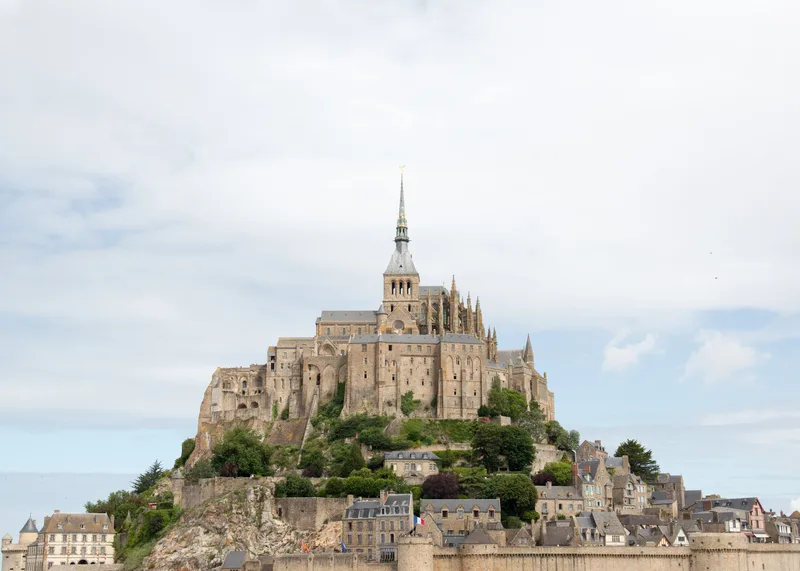 mont saint michel ở đâu