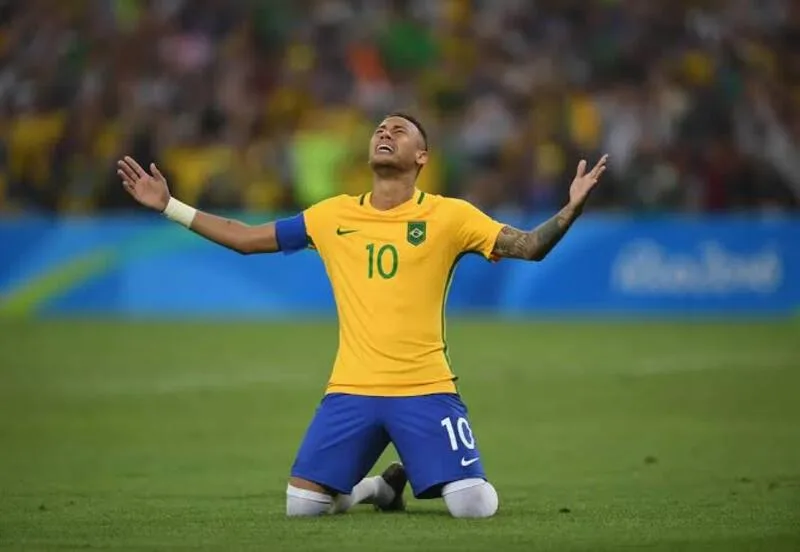 neymar đang đá cho câu lạc bộ nào