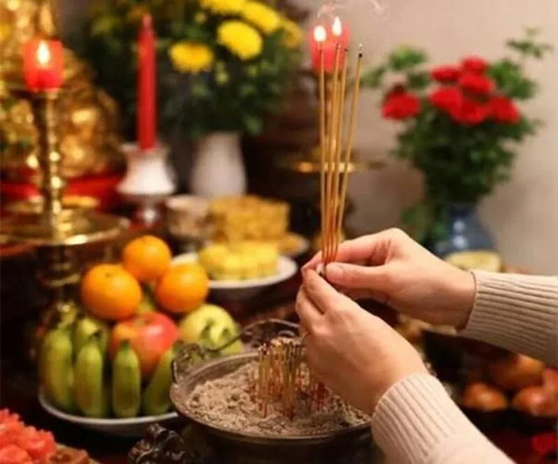 văn khấn gia tiên mùng 1